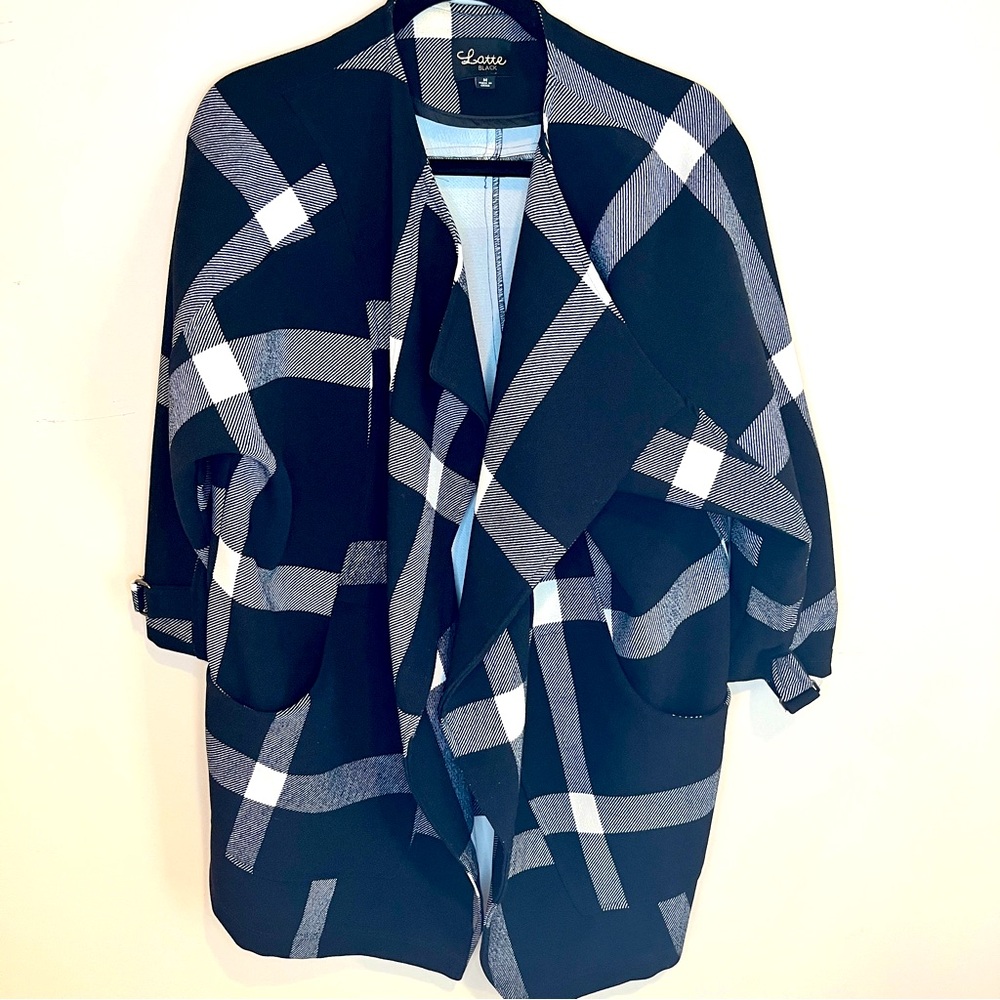 Women's Black and Gray Plaid Jacket open front stretchy latte black medium coat